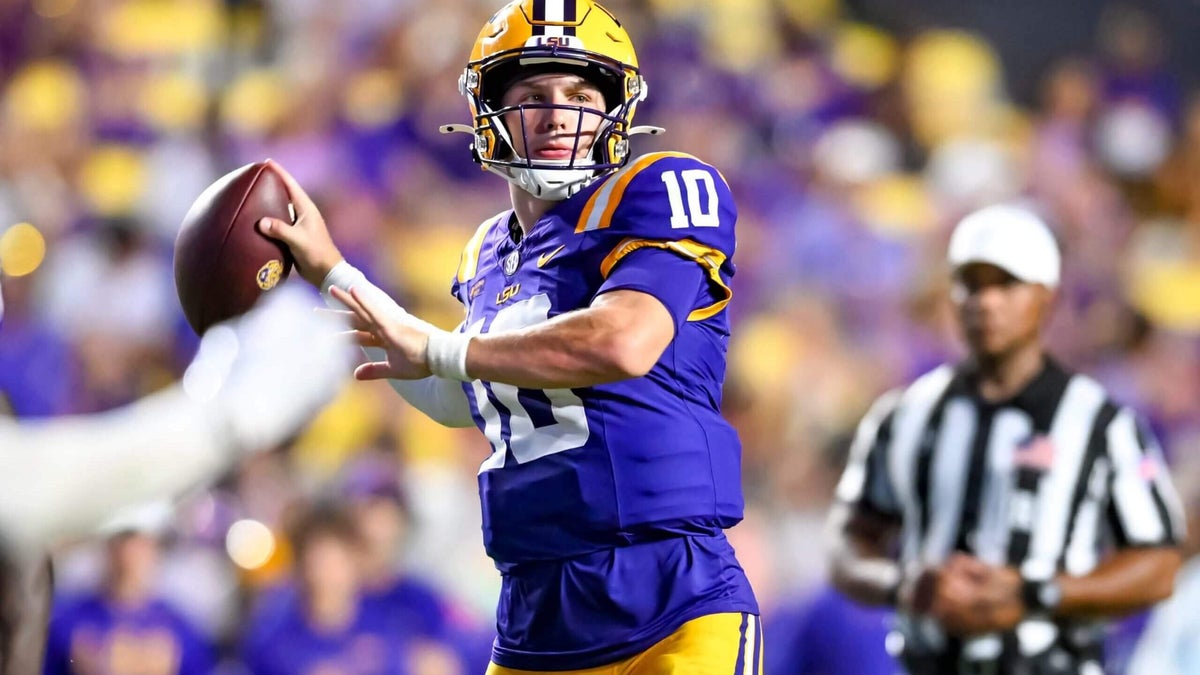 Sam Leavitt struggled mightily a week ago against Louisiana Tech
