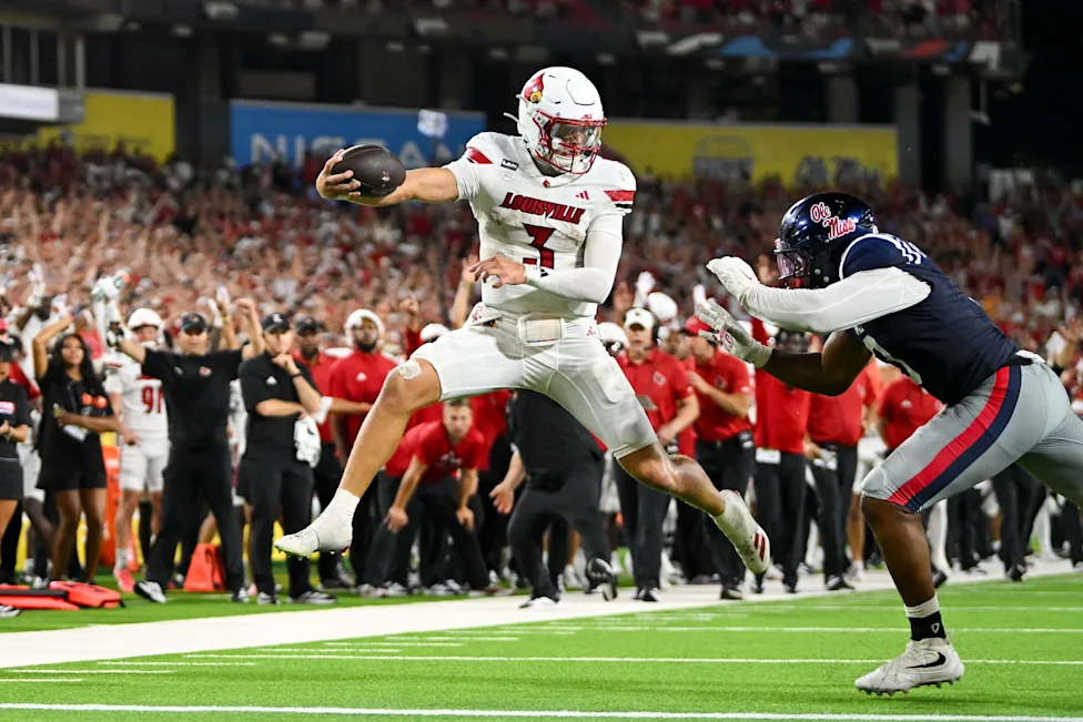 A TRUE ACC TEST: LOUISVILLE VS SMU GAME PREVIEW